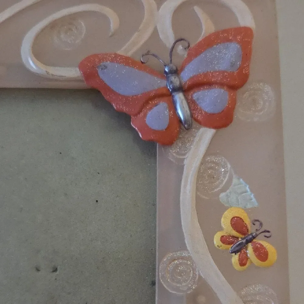 Butterfly Accented Pink Photo Frame